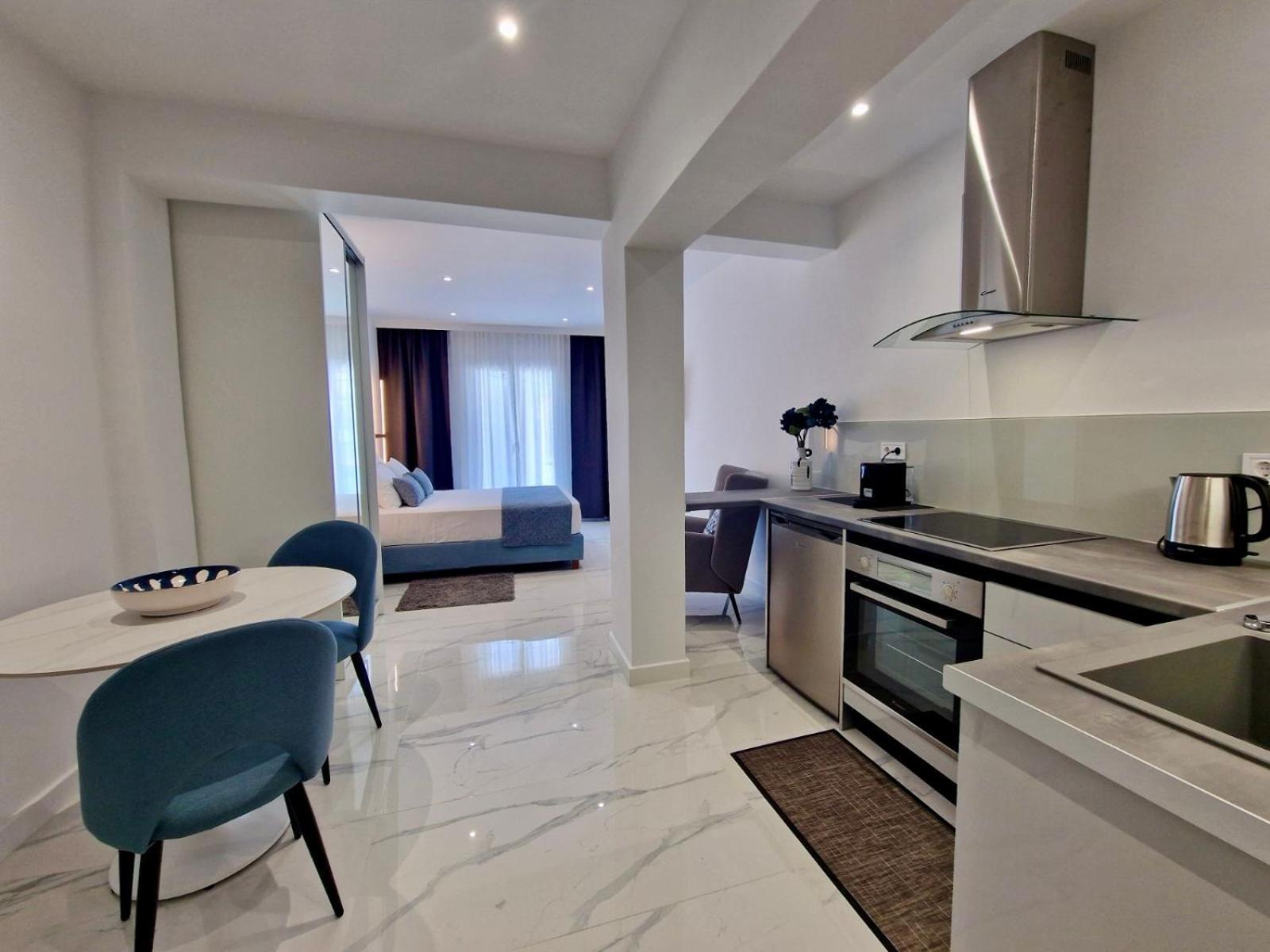 Kassiopi Piazza Suites Extérieur photo