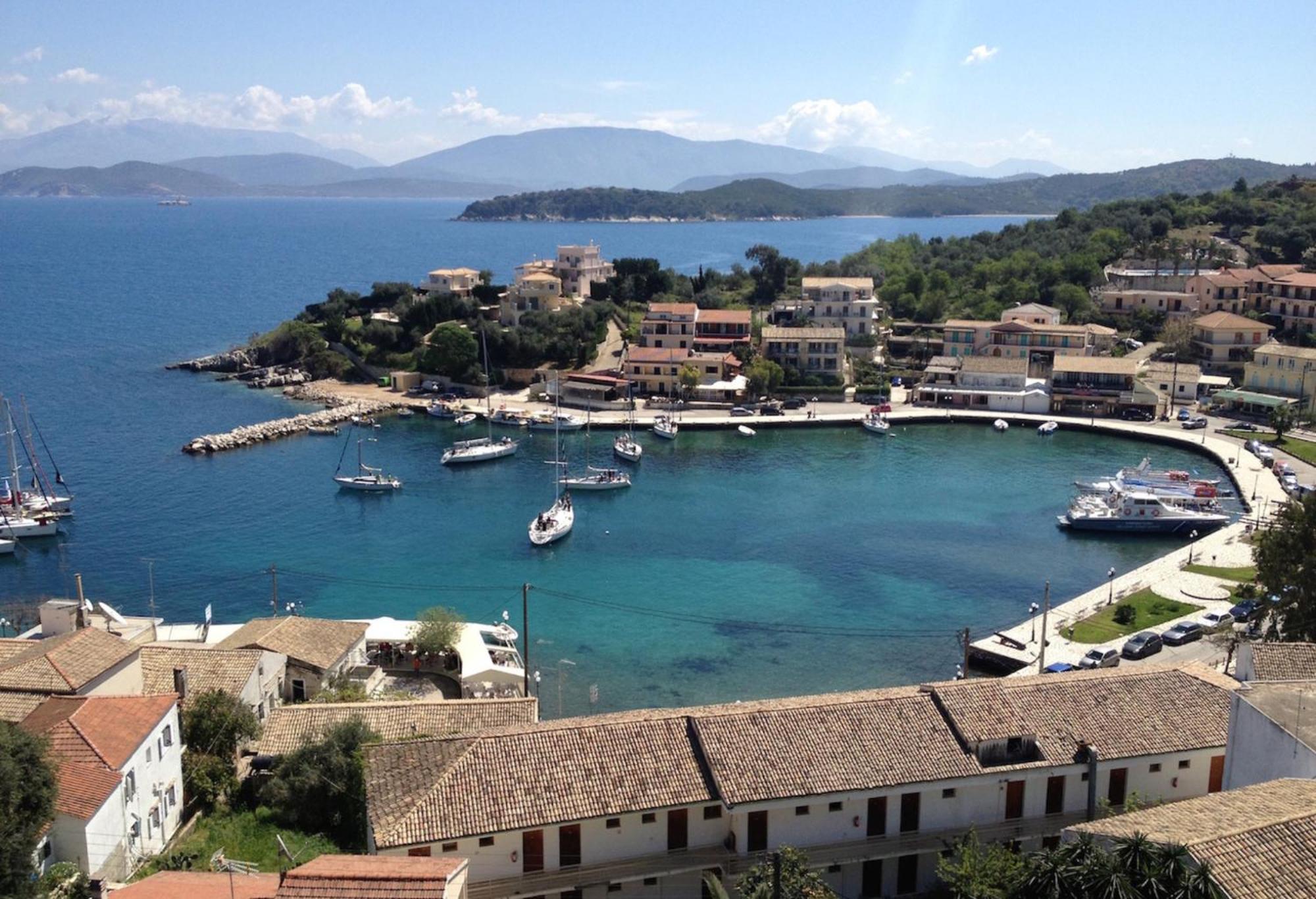 Kassiopi Piazza Suites Extérieur photo